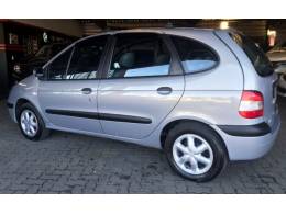 RENAULT - SCÉNIC - 2006/2006 - Prata - R$ 21.900,00