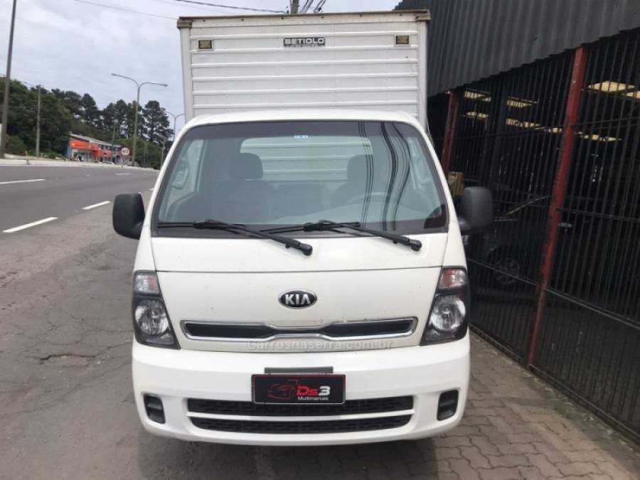 KIA MOTORS - BONGO - 2020/2020 - Branca - R$ 134.900,00