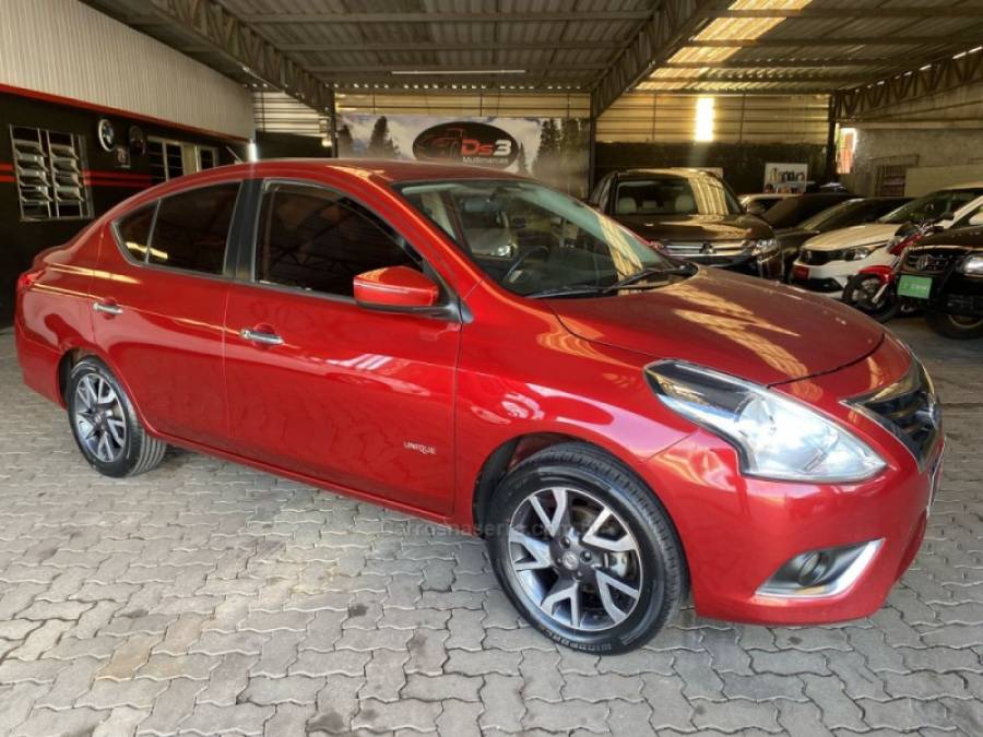 NISSAN - VERSA - 2016/2016 - Vinho - R$ 49.900,00