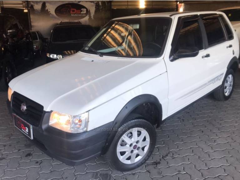 FIAT - UNO - 2011/2011 - Branca - R$ 23.500,00