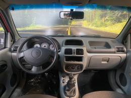 RENAULT - CLIO - 2010/2010 - Vermelha - R$ 21.900,00