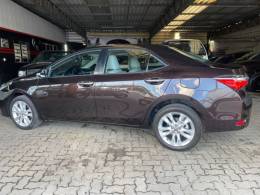 TOYOTA - COROLLA - 2018/2018 - Marrom - R$ 102.900,00