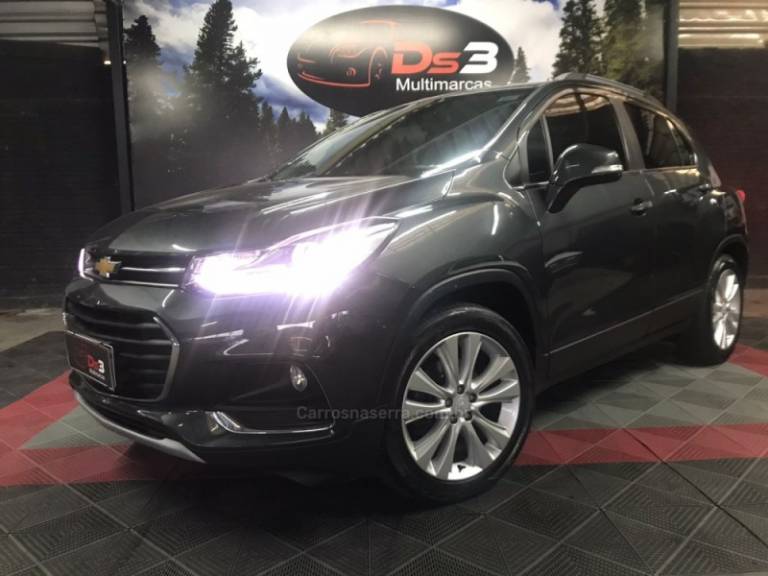 CHEVROLET - TRACKER - 2018/2018 - Cinza - R$ 95.900,00