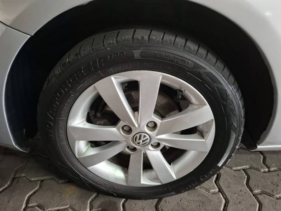 VOLKSWAGEN - VOYAGE - 2014/2014 - Preta - R$ 41.900,00