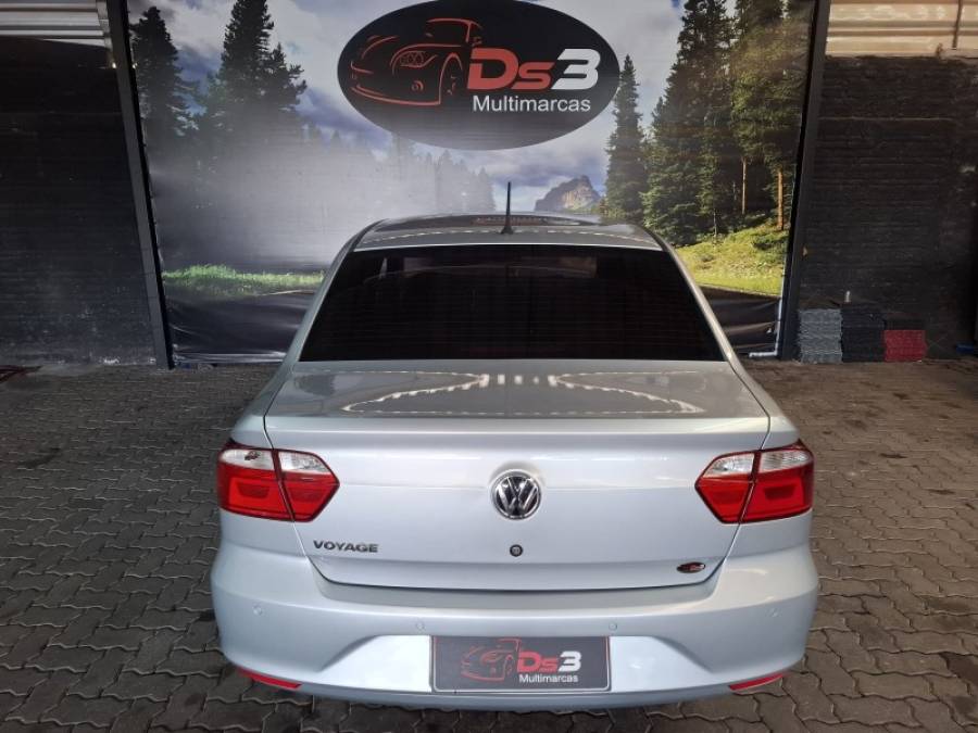 VOLKSWAGEN - VOYAGE - 2014/2014 - Preta - R$ 41.900,00