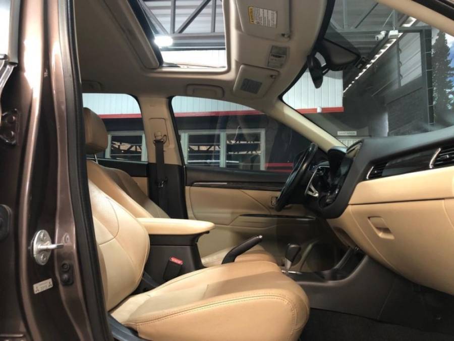 MITSUBISHI - OUTLANDER - 2016/2016 - Marrom - R$ 106.000,00