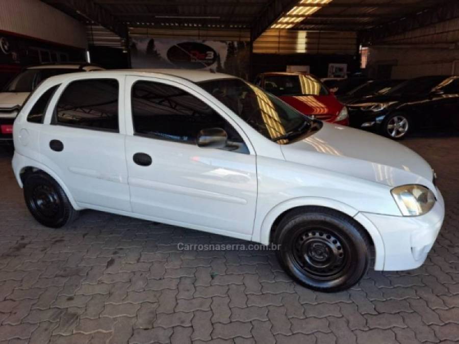 CHEVROLET - CORSA - 2012/2012 - Branca - R$ 28.900,00