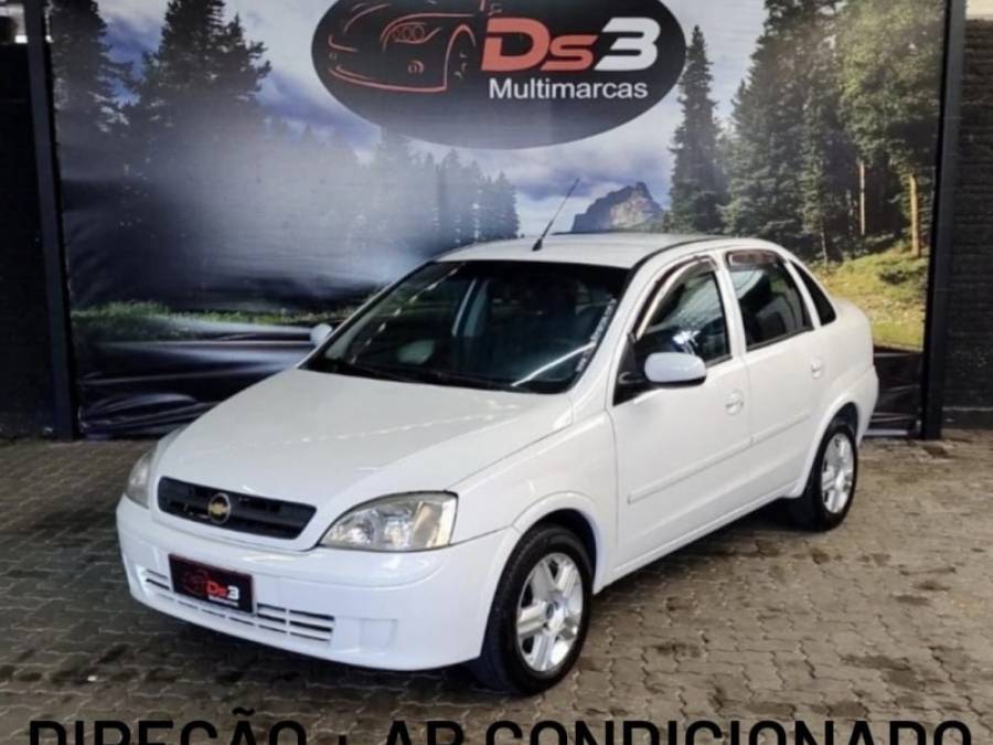 CHEVROLET - CORSA - 2004/2004 - Branca - R$ 24.900,00