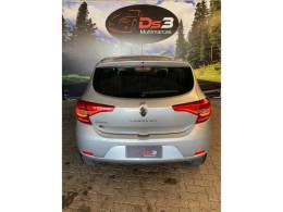 RENAULT - SANDERO - 2020/2020 - Prata - R$ 47.900,00