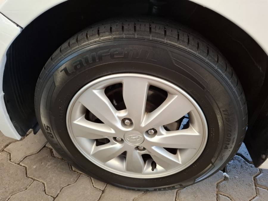 HYUNDAI - HB20 - 2015/2015 - Branca - R$ 43.900,00