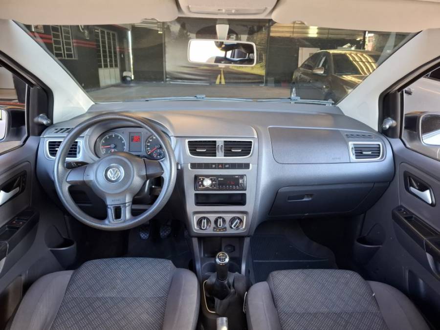VOLKSWAGEN - FOX - 2014/2014 - Branca - R$ 39.800,00