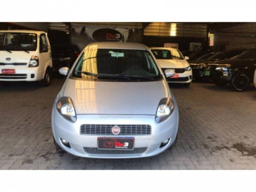 FIAT - PUNTO - 2012/2012 - Prata - R$ 35.900,00