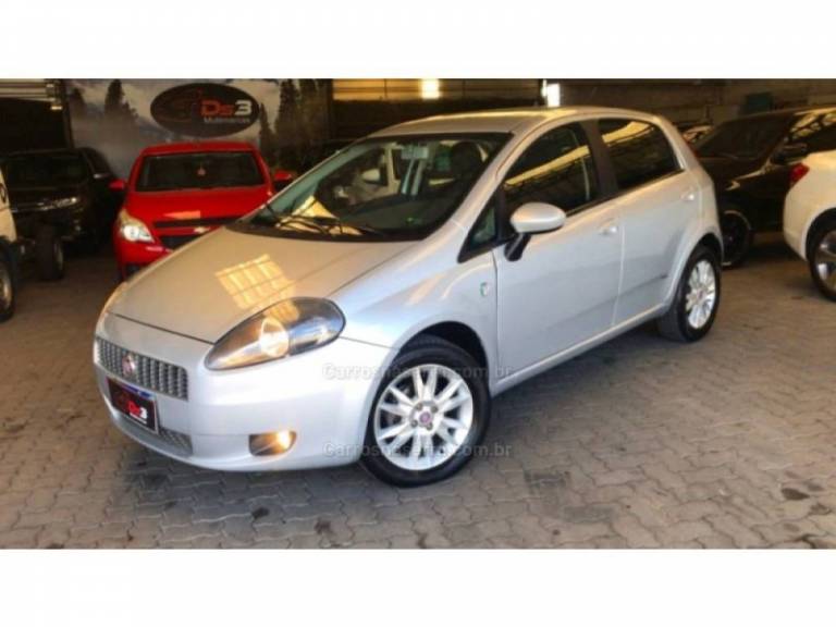 FIAT - PUNTO - 2012/2012 - Prata - R$ 35.900,00