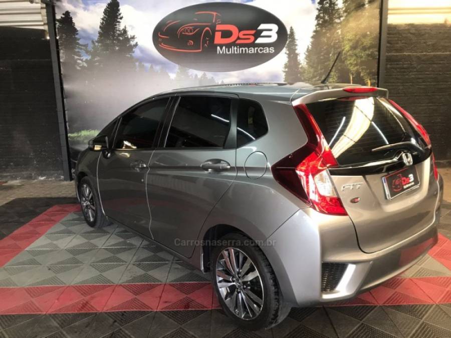 HONDA - FIT - 2015/2015 - Cinza - R$ 64.900,00