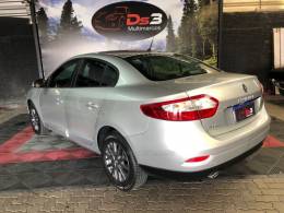 RENAULT - FLUENCE - 2016/2017 - Prata - R$ 59.900,00