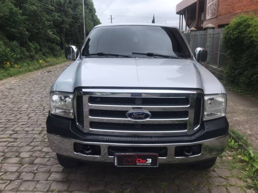 FORD - F-250 - 2009/2009 - Prata - R$ 175.900,00