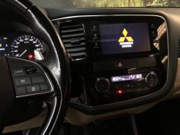 MITSUBISHI - OUTLANDER - 2016/2016 - Marrom - R$ 106.000,00