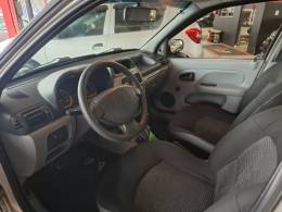 RENAULT - CLIO - 2012/2012 - Bege - R$ 18.900,00