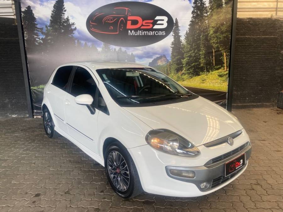 FIAT - PUNTO - 2015/2015 - Branca - R$ 42.900,00