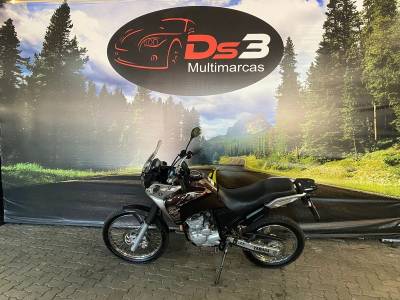 YAMAHA - XTZ 250 - 2018/2018 - Marrom - R$ 23.500,00